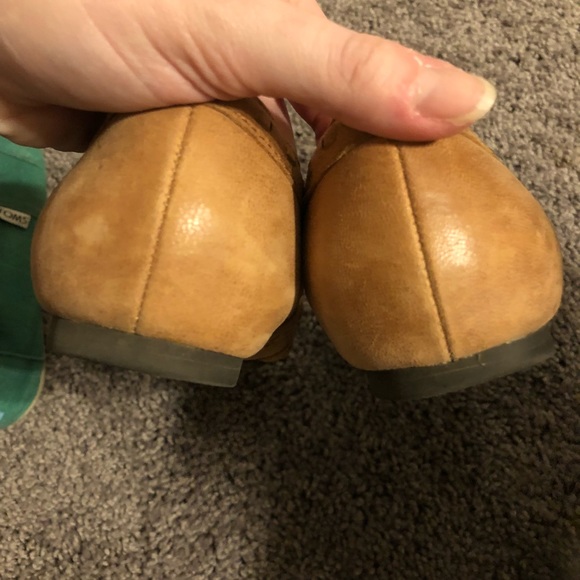 Fossil Leather Peep-Toe Flats - Picture 2 of 5